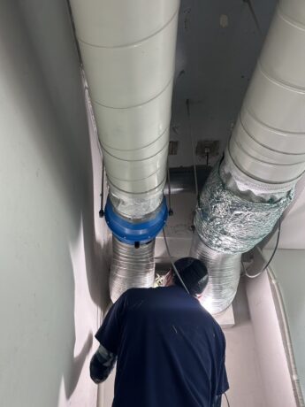 老舗デパート換気扇交換